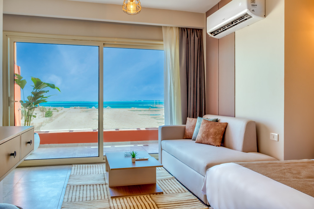 The Digital Nomad's Dilemma: Finding the Perfect 'Home Office' in Hurghada