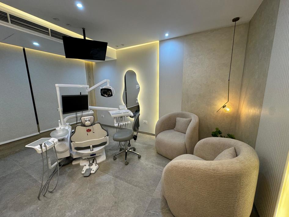 Smile! World-Class Dentistry Awaits You at AlHambra Village